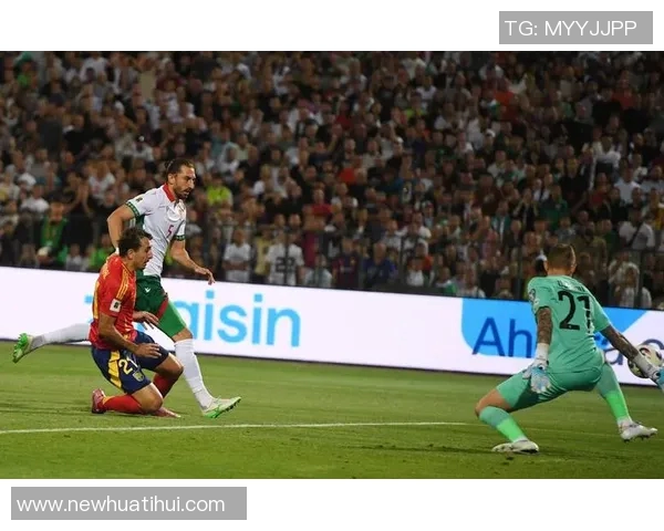 德拉富恩特与西班牙足协对奥尔莫伤情的不同解读引发关注 德拉富恩特与西班牙足协对奥尔莫伤情的不同解读引发关注