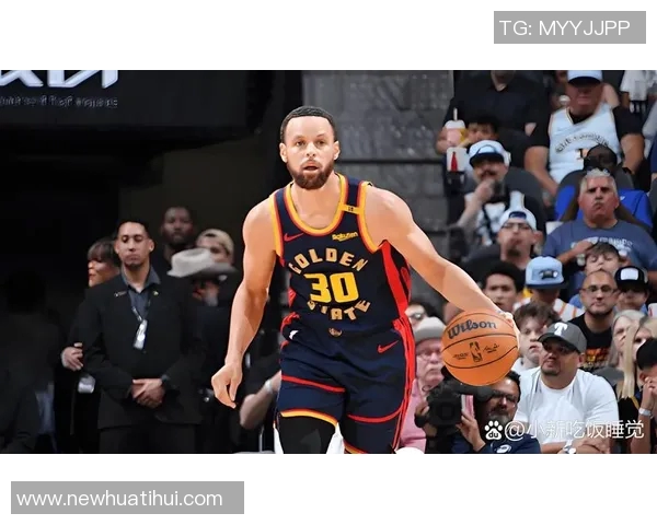 库里赛季初表现惊艳场均333分助攻和抢断数据同样出色
