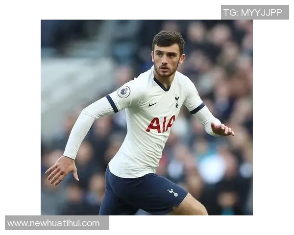 西蒙斯6500万欧元加盟热刺后状态低迷引发球迷和媒体广泛质疑